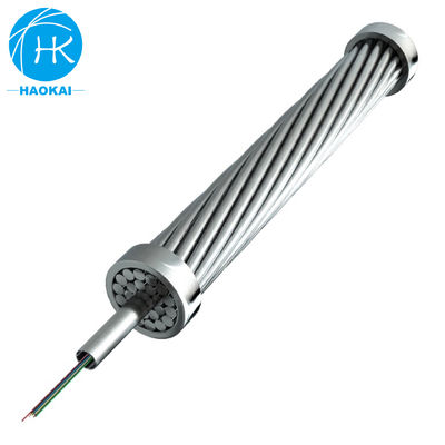 Cable de fibre OPGW extérieur pour tuyauterie aérienne à travers et enterré avec une protection supérieure