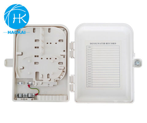 Boîte de terminaison en plastique FTTH ABS montée sur un poteau Boîte de jonction optique 16core