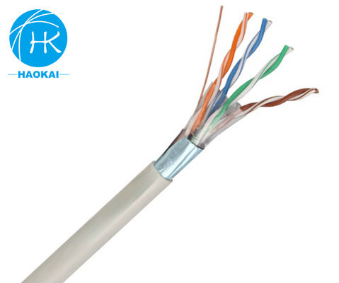 Cable UTP extérieur CAT5E Cable LAN en cuivre pur avec alimentation et messagerie